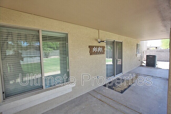 Building Photo - 14978 N 172nd Dr