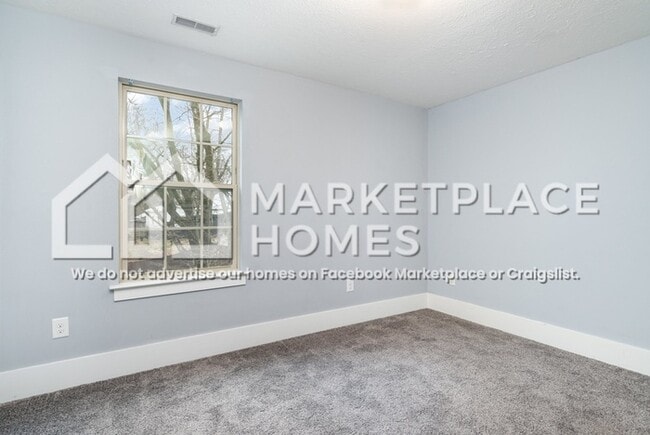 Building Photo - 144 Laurel Way