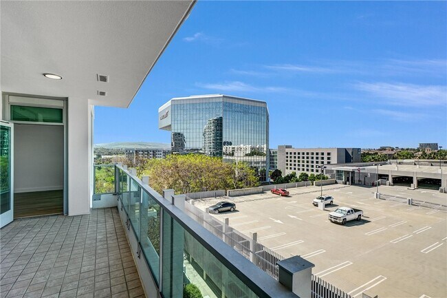 Building Photo - 3131 Michelson Dr