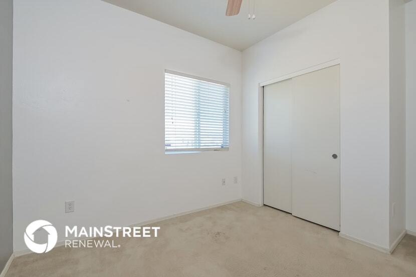Building Photo - 5011 E Fishhook Ct