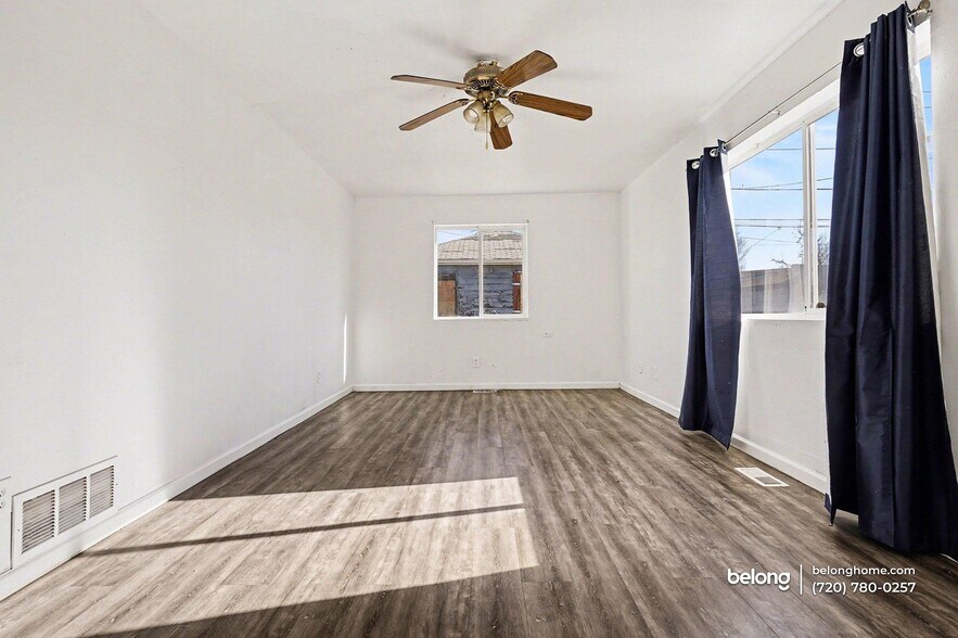 Building Photo - 2040 S Fox St