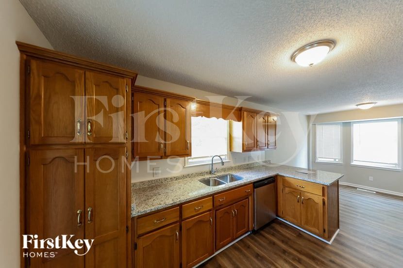 Building Photo - 5263 Highland Trace Cir