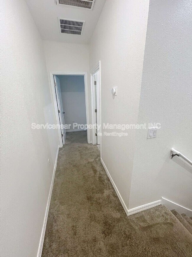 Building Photo - 11634 Woodleaf Dr