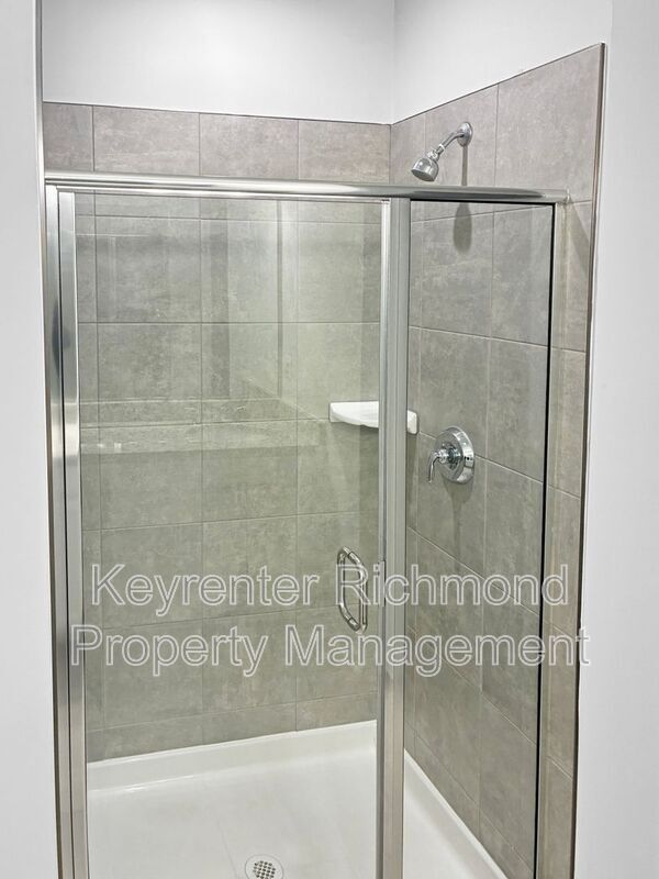 Building Photo - 719 McCormick Farm Dr