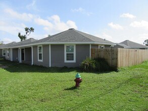 Building Photo - 1300 Grace Ave