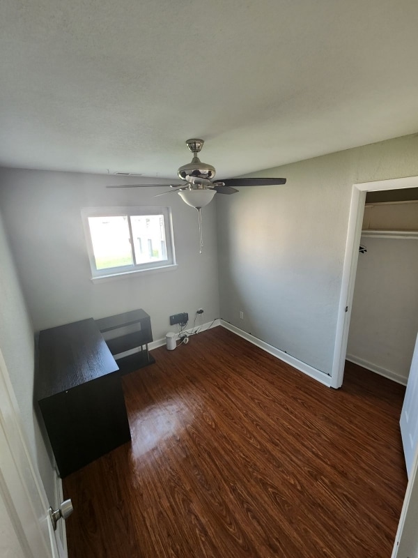 Building Photo - 728 S Westgrove Rd