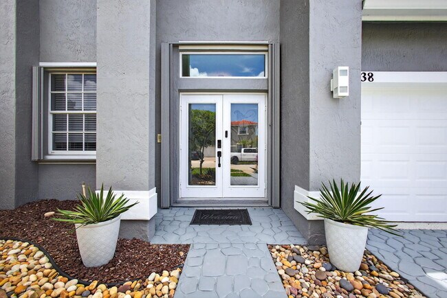 Building Photo - 3738 Old Lighthouse Cir