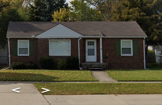 Building Photo - 14646 Trenton Rd