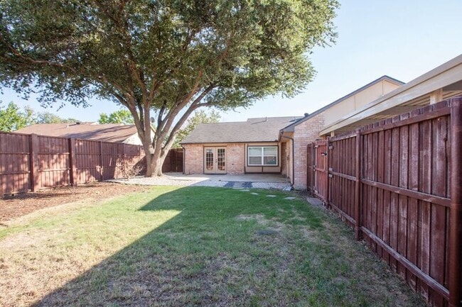 Building Photo - 5713 Baker Dr
