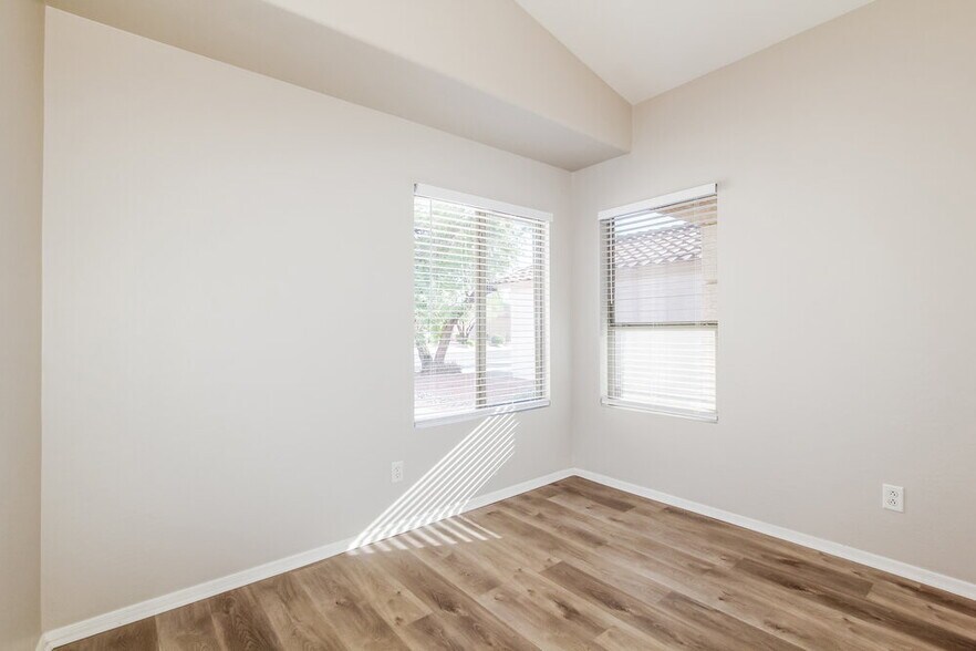 Building Photo - 14973 W Port Au Prince Ln