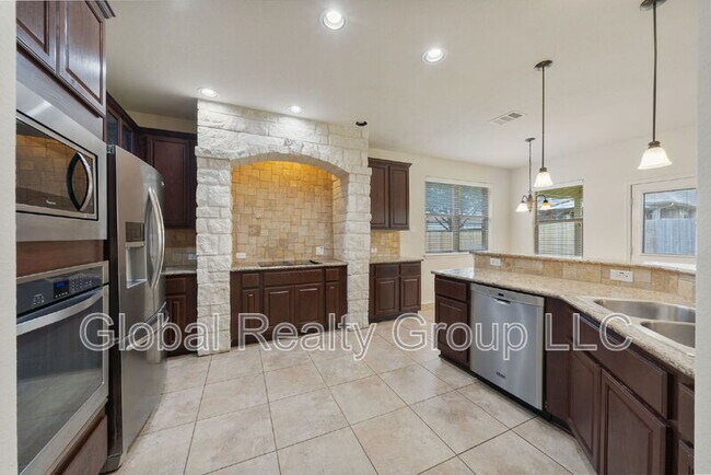 Building Photo - 2118 Pecan Haven
