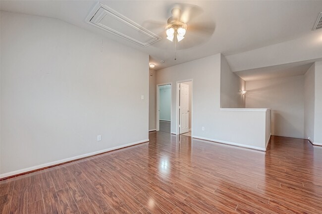 Building Photo - 1210 Gibbons Ct