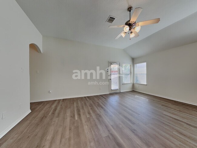 Building Photo - 21415 Branchport Dr