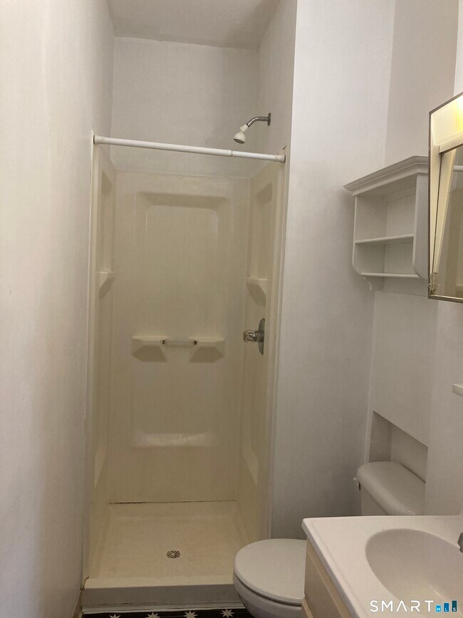 Building Photo - 192 Foster St