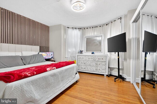 Building Photo - 1120 Haworth St