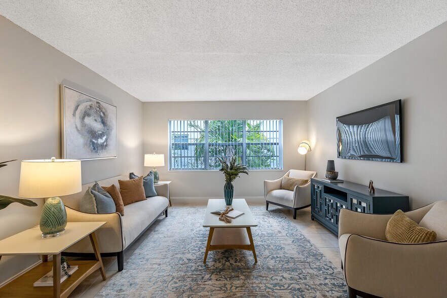 Amberstone Apartments 500 E McNab Rd Pompano Beach FL 33060