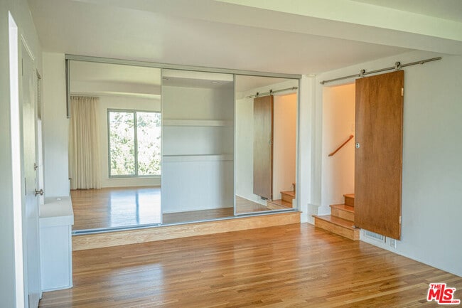 Building Photo - 8895 Appian Way