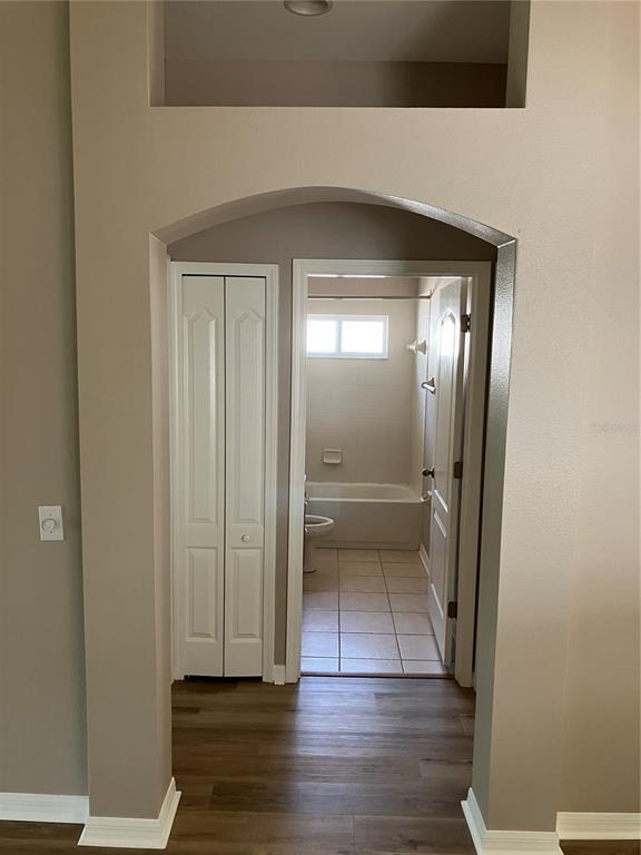 Building Photo - 15848 Leatherleaf Ln