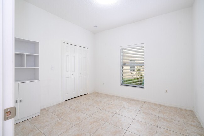 Building Photo - 3774 Eagle Isle Cir