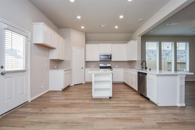 Building Photo - 2642 Settler Hl Dr