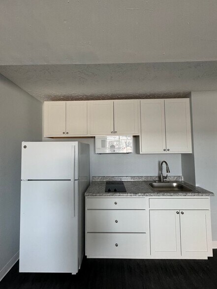 Interior Photo - Pancake Flats in Liberal