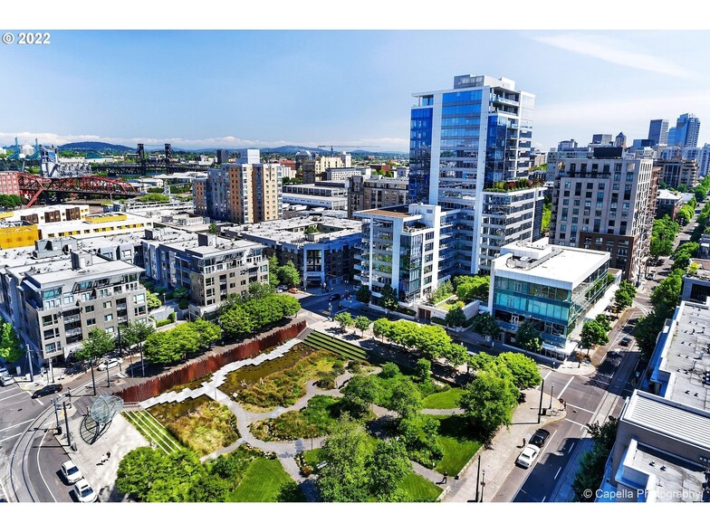 aerial view of the Metropolitan Condos & Tanner Springs Park - 1001 NW Lovejoy St