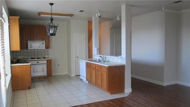 Building Photo - 3929 Iris Ct