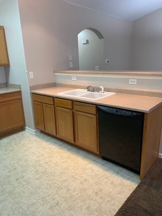 Kitchen - 5551 29th St