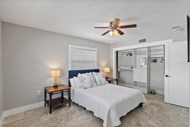 Building Photo - 10132 4th St E