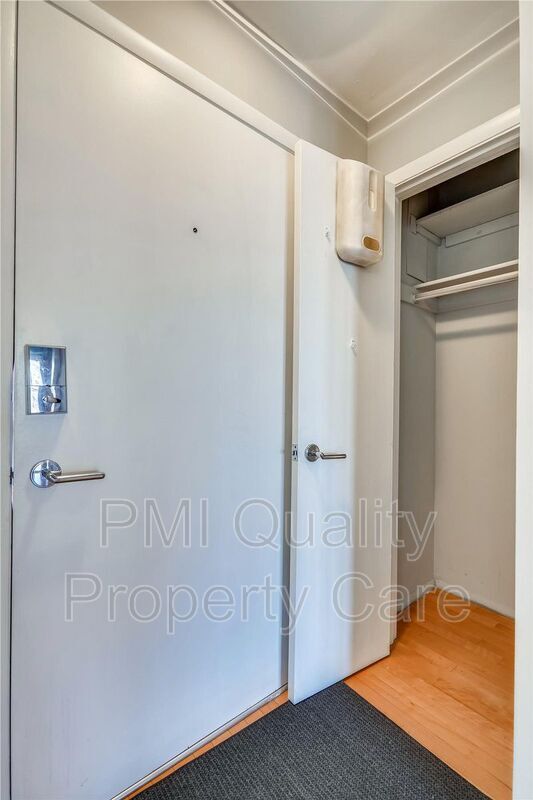 Building Photo - 3125 17th St S