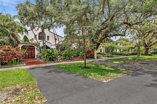 Building Photo - 2516 San Domingo St