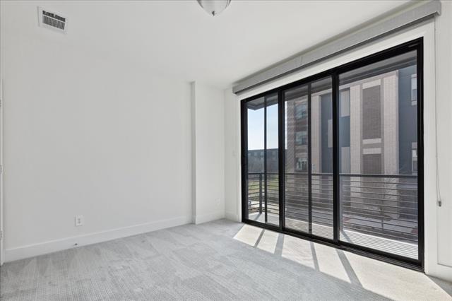Building Photo - 8040 Ingram Dr