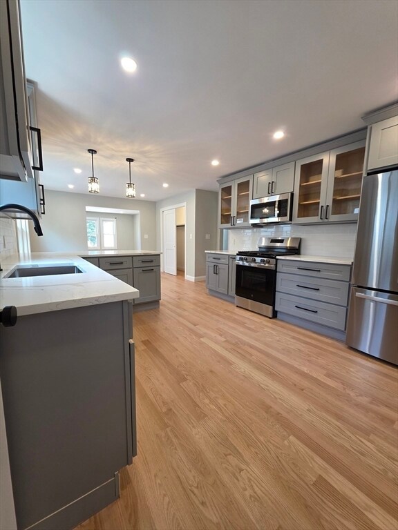 Building Photo - 40 Lorna Rd