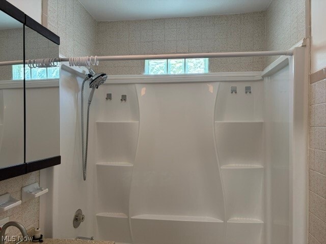 Building Photo - 4837 Willowbrook Dr