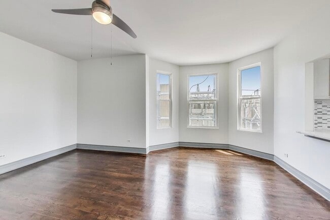 Building Photo - 737 E 50th St