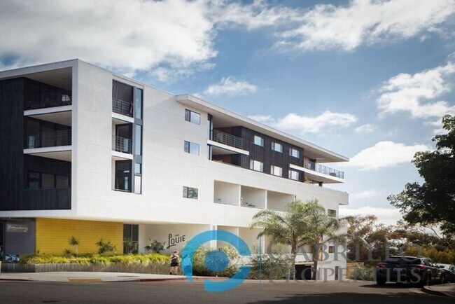 Building Photo - 2870 Fourth Avenue