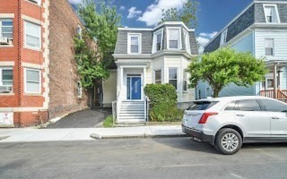 Primary Photo - 5 Weld Ave