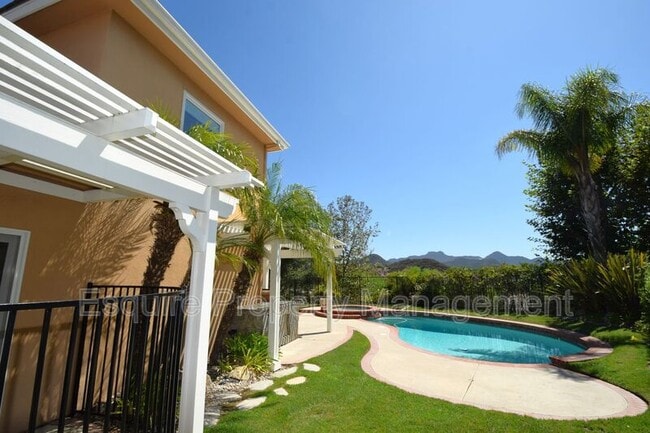 Building Photo - 1674 Bushgrove Ct