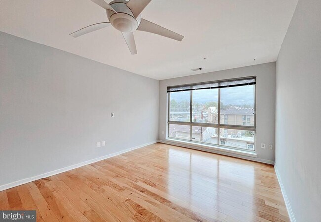 Building Photo - 2200 N Westmoreland St