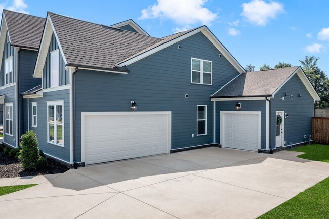 Building Photo - 7219 Adenborough Dr