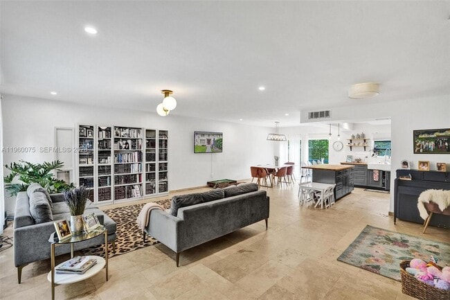 Building Photo - 1165 99th St