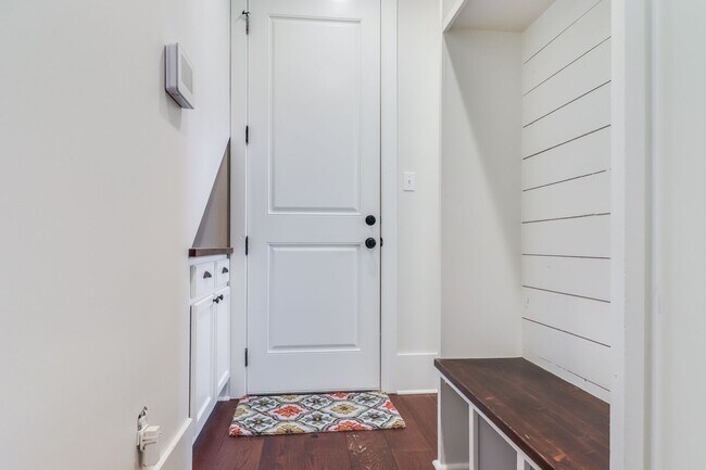 Building Photo - Gorgeous Custom Built Home Available In Youngsville!