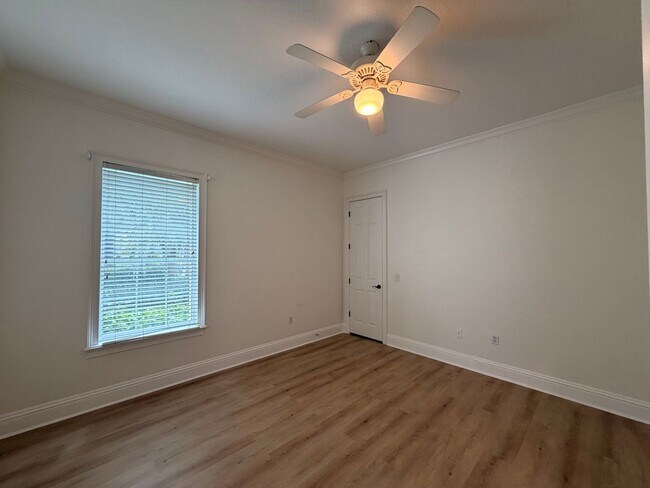 Building Photo - Luxury Windermere Home | 5 Bed 4.5 Bath La...