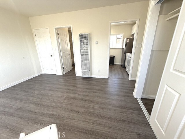 Building Photo - 511 W Manchester Blvd