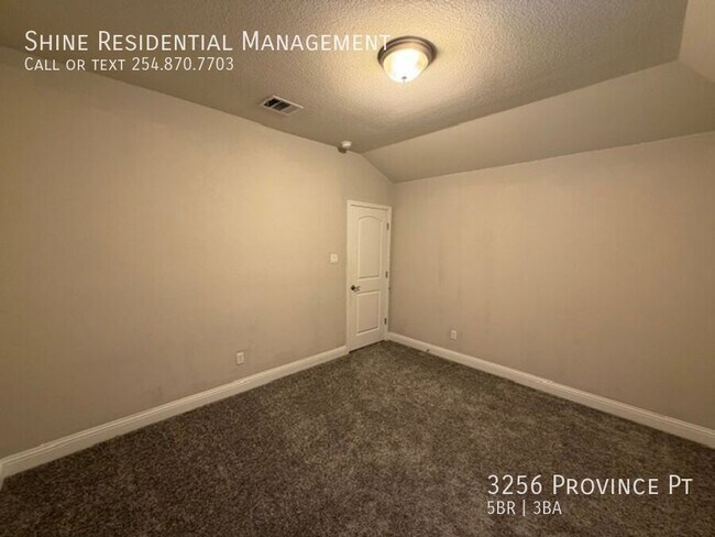 Building Photo - 3256 Province Pt