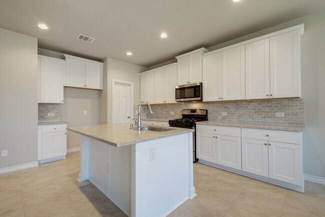 Building Photo - 1409 Eagle Ray St