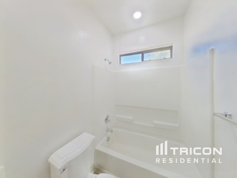 Building Photo - 42506 W Mira Ct