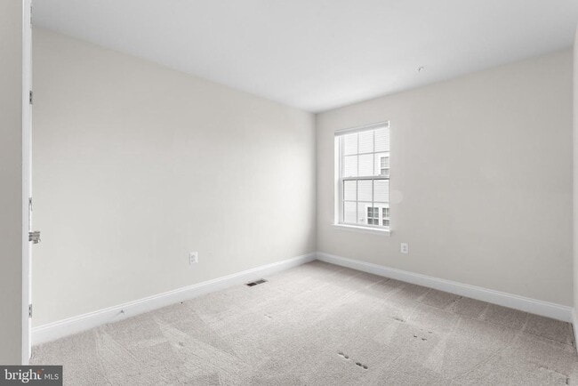 Building Photo - 8418 Kendall Ct