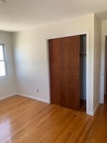 Building Photo - 408 Sommerville Pl
