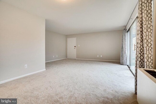 Building Photo - 4110 Mangalore Dr